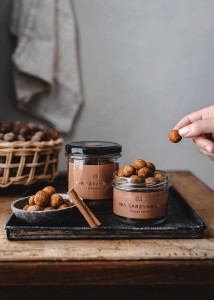 Orzech laskowy w białej czekoladzie z cynamonem 150g