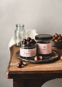 Orzechy laskowe w ciemnej czekoladzie 150g